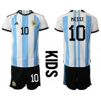 Camiseta Argentina Lionel Messi #10 Primera Equipación Replica Mundial 2022 para niños mangas cortas (+ Pantalones cortos)